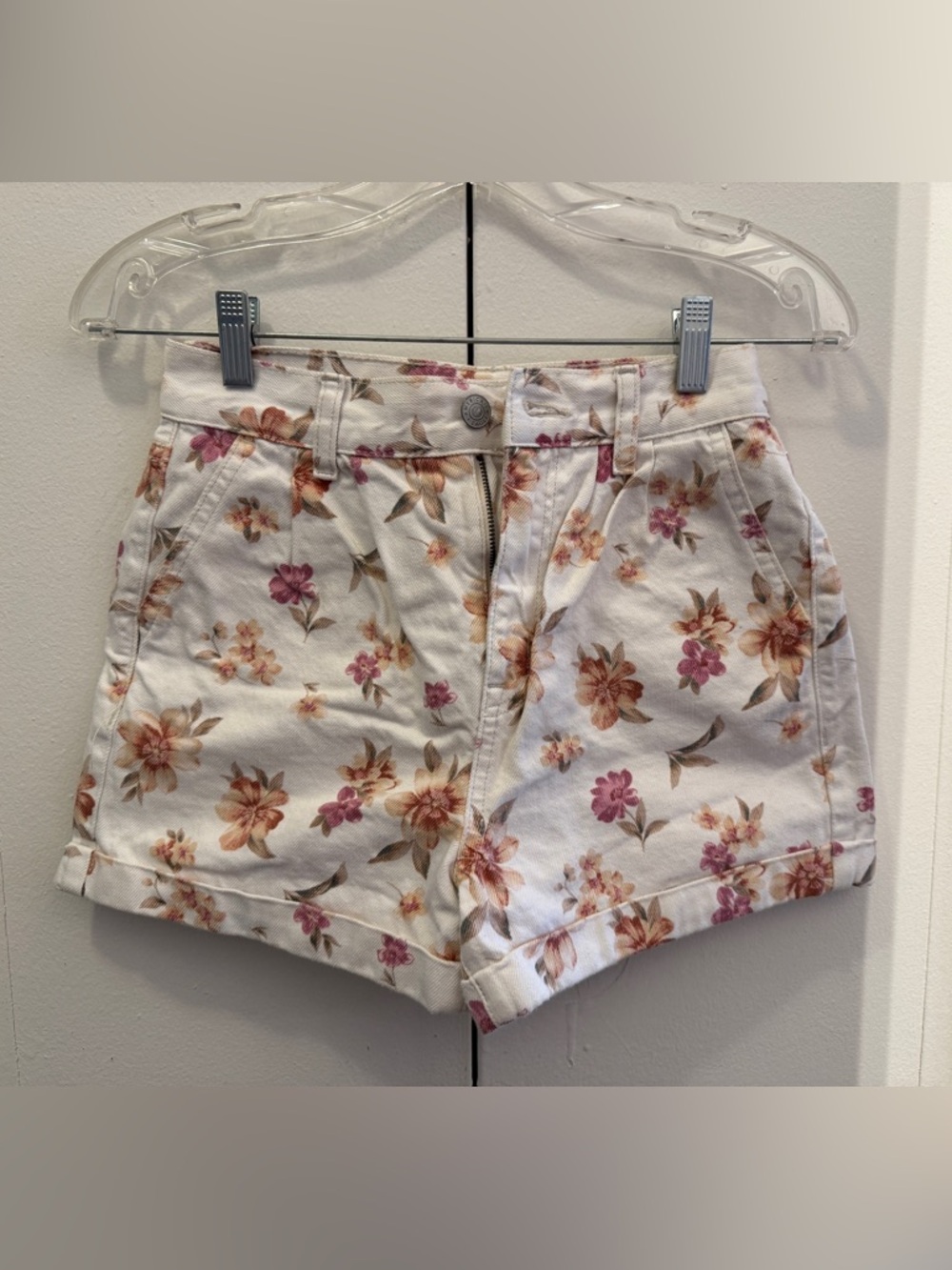 American Eagle Women Floral White Denim Short High Waist Mom Shorts Size 00